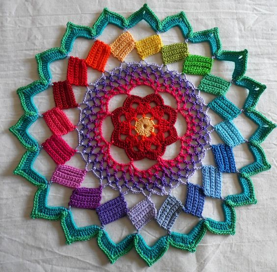 mandala em crochê com linha anne